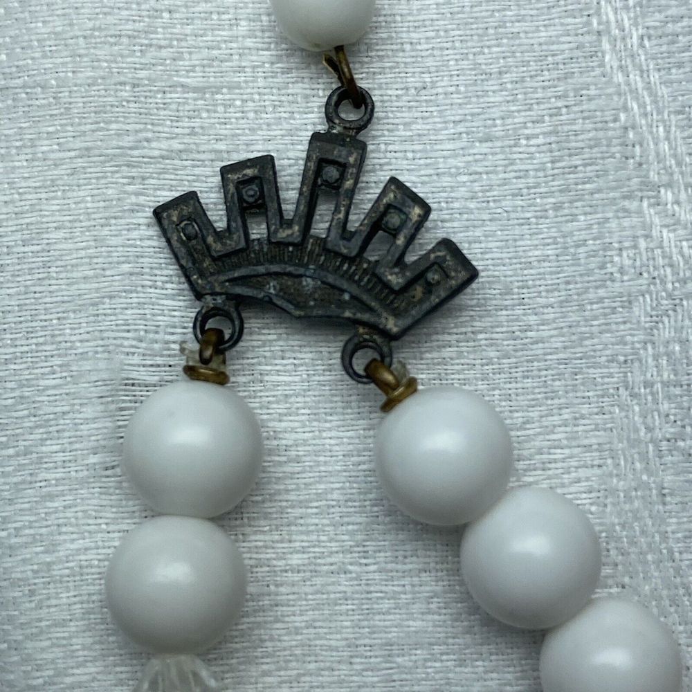 Vtg Double Strand White AB Chunky Texture Clear Amber Tone Acrylic Bead Necklace - Picture 10 of 10